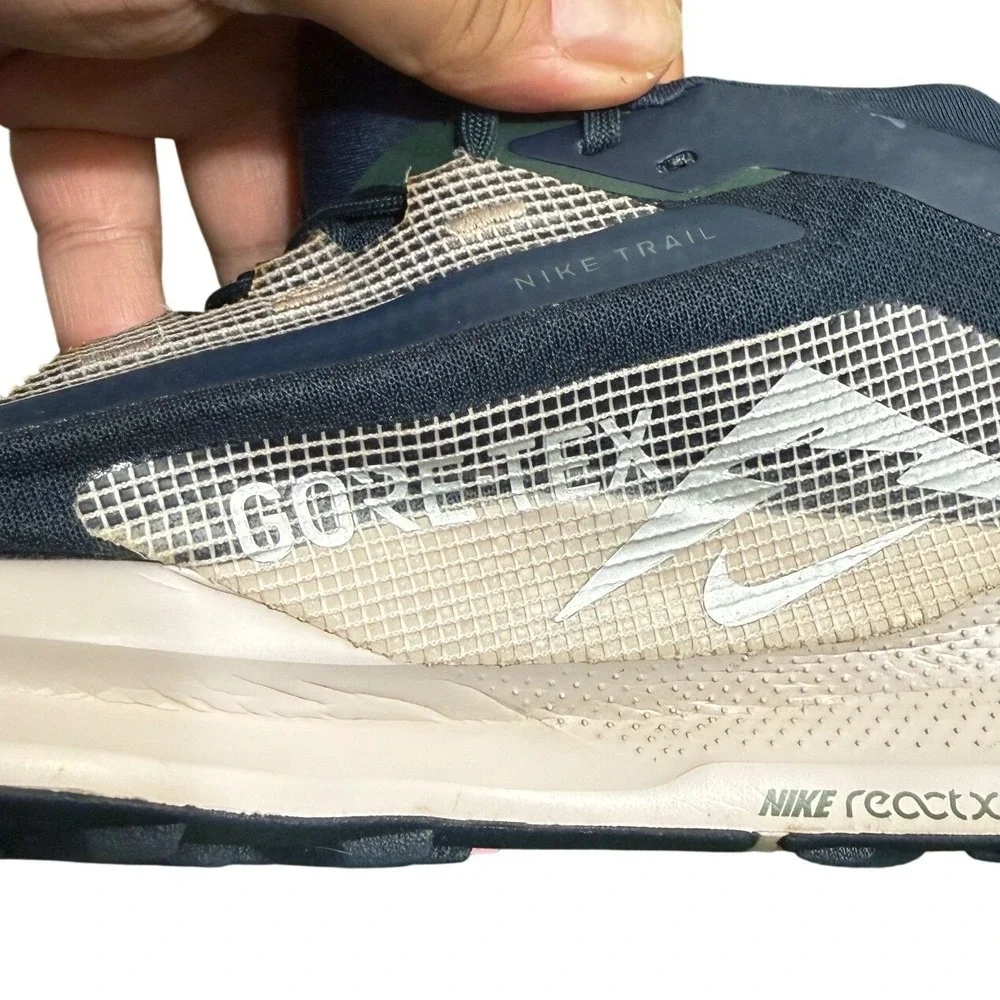 Nike Pegasus Trail 5 GORE-TEX Running Shoes Armory Navy Trekking Womens Size 9.5